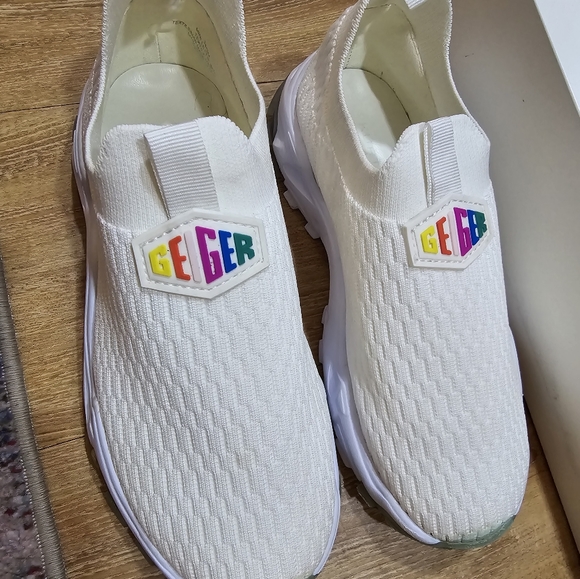 KIDS GIRLS SHOES SIZE 3 BUNDLE (ADEE, KURT GEIGER, BARTEK) - Picture 7 of 13